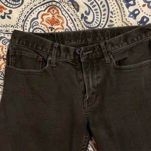 Men’s American Eagle black jeans.